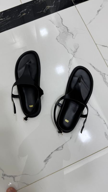 Шлёпки Zara