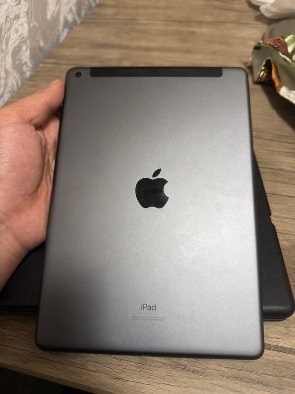 Ipad 7 32 gb faqat bolalar un tagiga javob