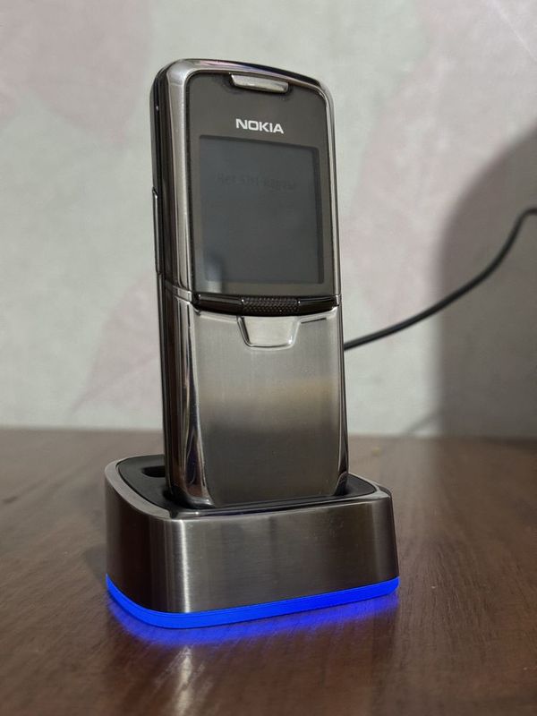 Nokia 8800 classic уз имей есть