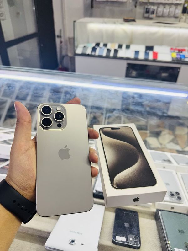 iPhone 15 Pro Max 256 gb natural 93%