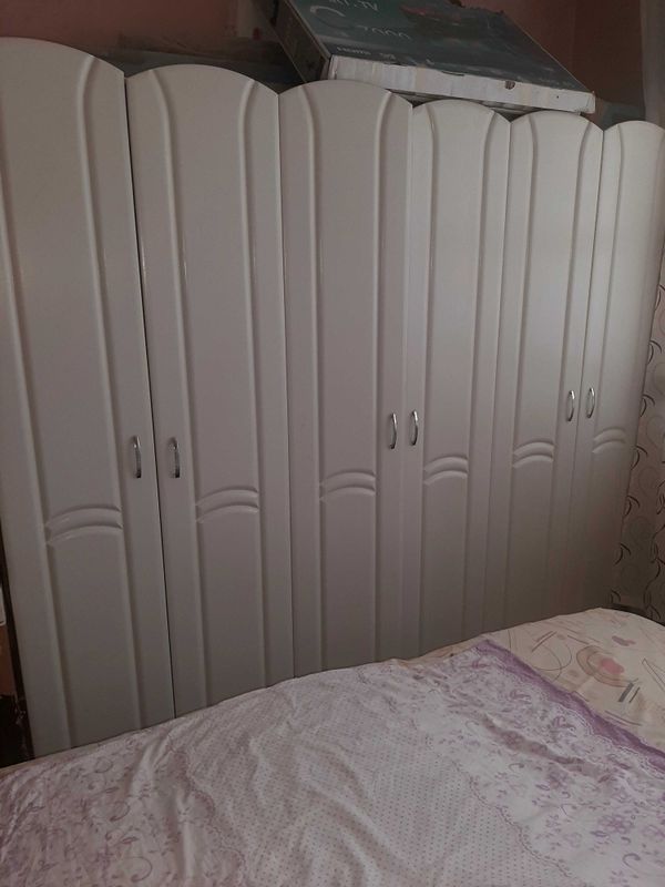 Продаю мебель, матрас и ковёр. Продаю мебель, матрас и ковёр.