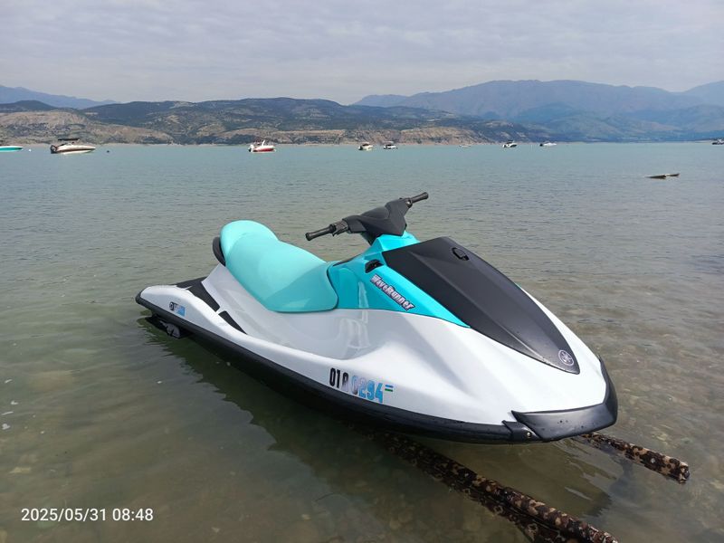Продам срочно скутер 1.100 Yamaha Продам срочно скутер 1.100 Yamaha