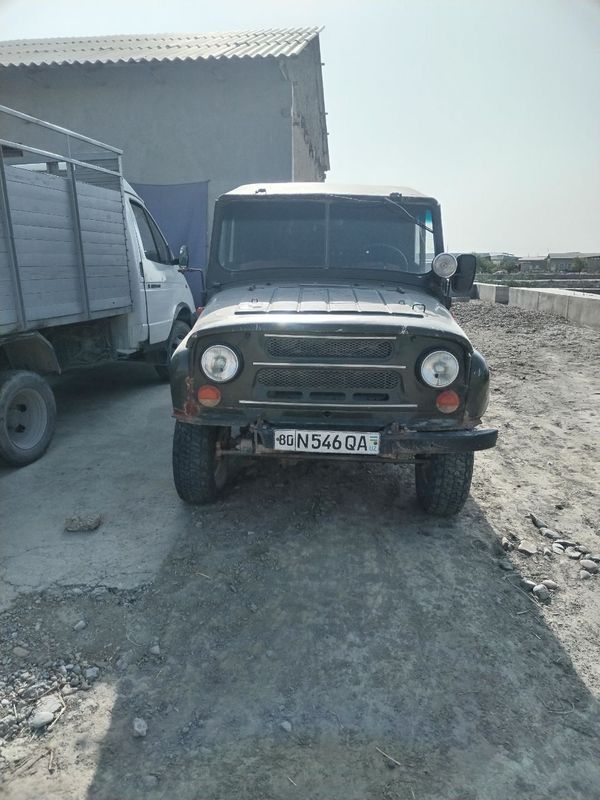 Uaz sotildi mazda mator dizel Uaz sotildi mazda mator dizel