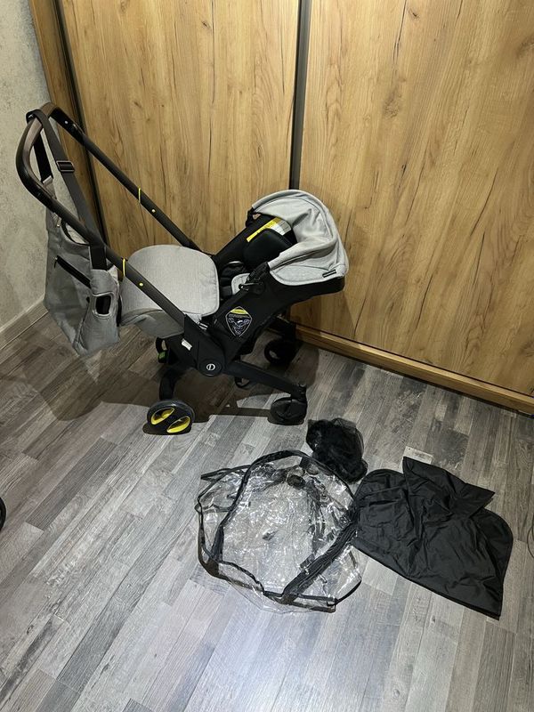 Срочно продам коляска-автокресло от Doona Срочно продам коляска-автокресло от Doona