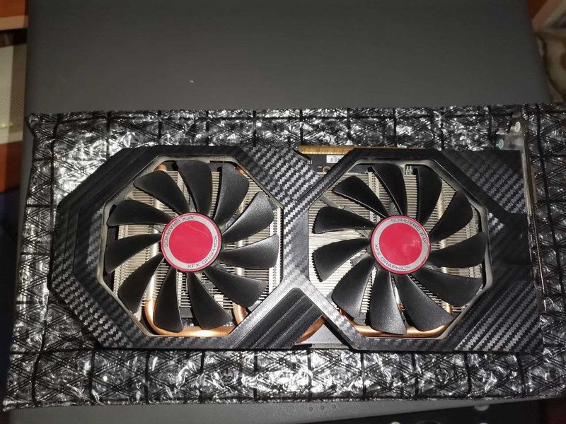 Видеокарта XFX Rx 580 8Gb Видеокарта XFX Rx 580 8Gb