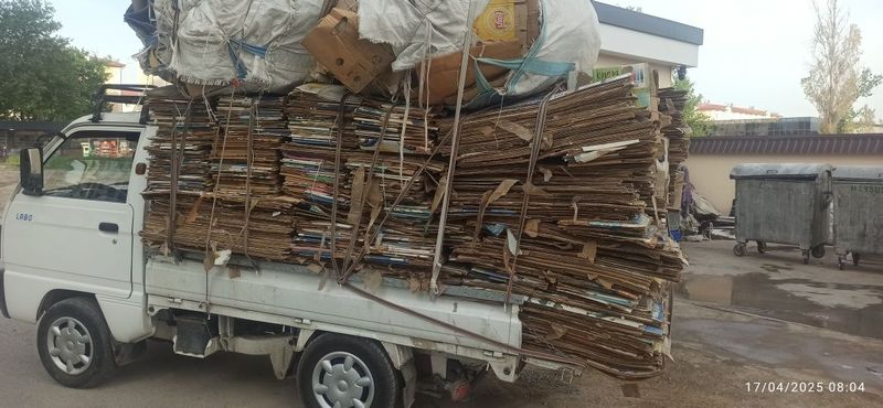 Makalatura bakalashka plastmassa. Kitob. Daftar a4 lest Makalatura bakalashka plastmassa. Kitob. Daftar a4 lest
