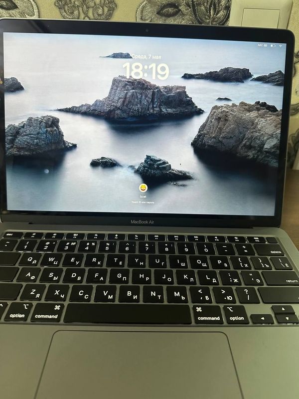 MacBook Air M1 Sotiladi MacBook Air M1 Sotiladi