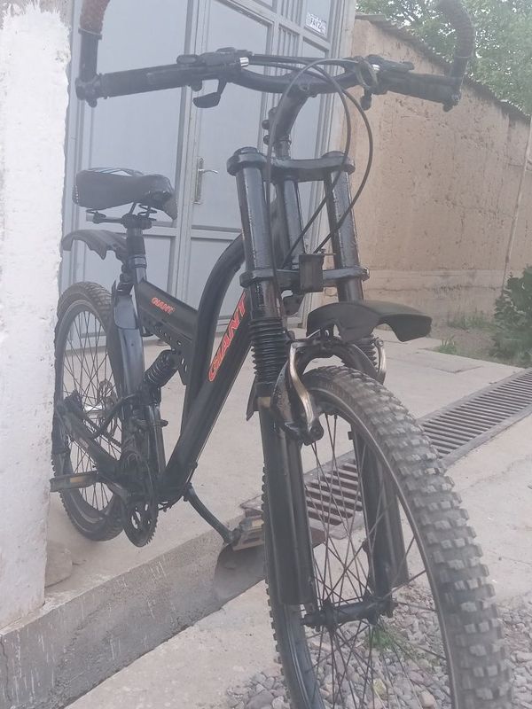 Спортывний велосипед сотилади 100$ Спортывний велосипед сотилади 100$