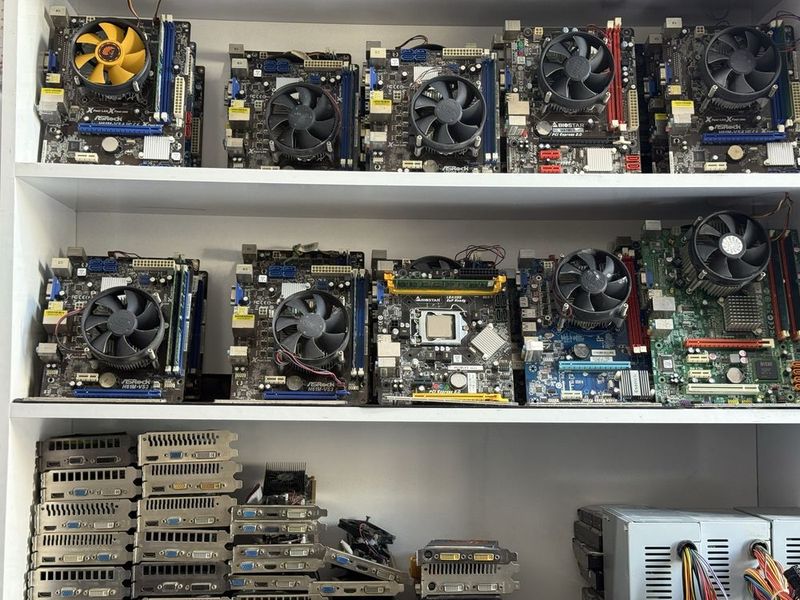 platalar va videokartalar sotiladi platalar va videokartalar sotiladi