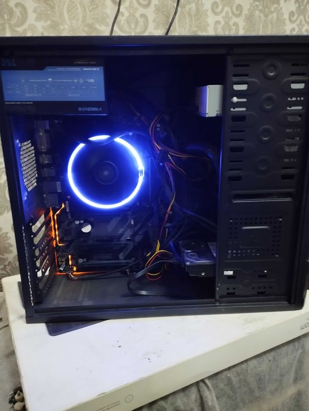 i7-8700\\ 12-ЯДЕР\\ GIGABAYT-Z370-HD3\\ DDR-4\\ Azu-8GB\\ HD-2000GB\\ i7-8700\\ 12-ЯДЕР\\ GIGABAYT-Z370-HD3\\ DDR-4\\ Azu-8GB\\ HD-2000GB\\