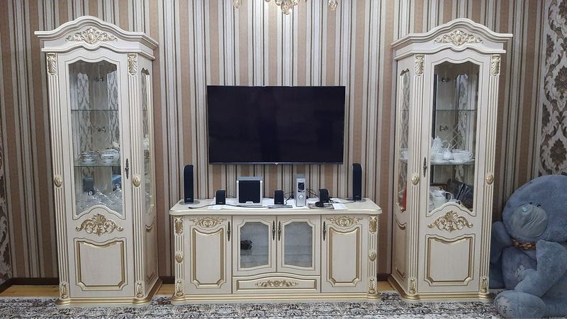 Арзон Зур холатда Пенал сотилади, сифати яхши. Арзон Зур холатда Пенал сотилади, сифати яхши.