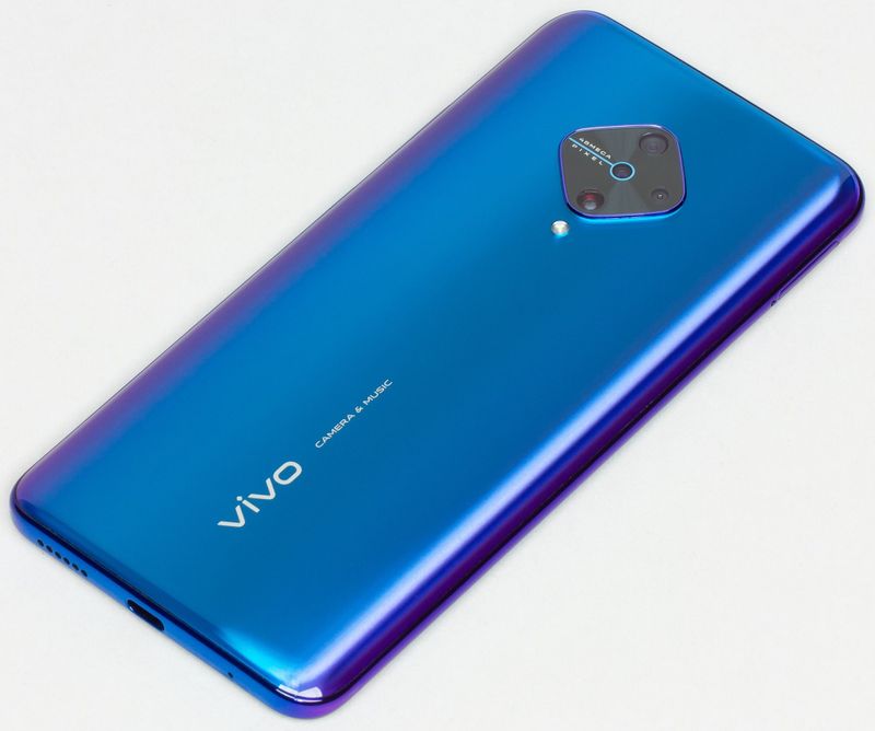 Vivo v17 holati yaxshi umuman qotmidi kafolatli