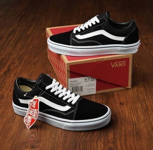 Кроссовки Vans Old Skool — универсальный стиль на каждый день Кроссовки Vans Old Skool — универсальный стиль на каждый день