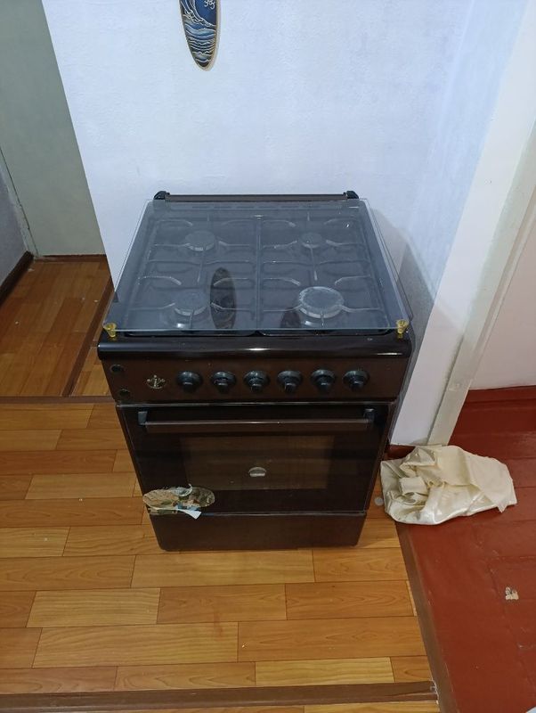 газовая плита. б/у