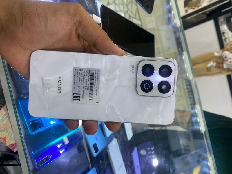 Honor X 7c sotiladi Honor X 7c sotiladi