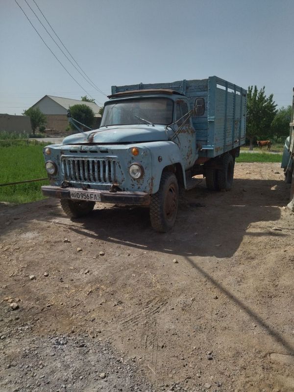 Gaz 53 1984 yil koʻk