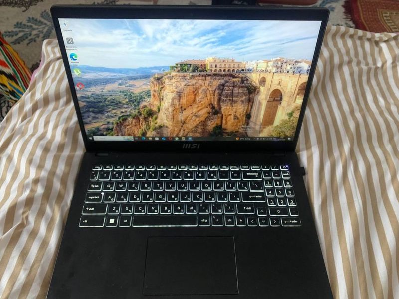 Notebook MSI 8/256 ssd lyuks игравой Notebook MSI 8/256 ssd lyuks игравой