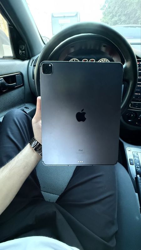 Ipad pro 12.9 256gb Sim kartali 5G Ipad pro 12.9 256gb Sim kartali 5G