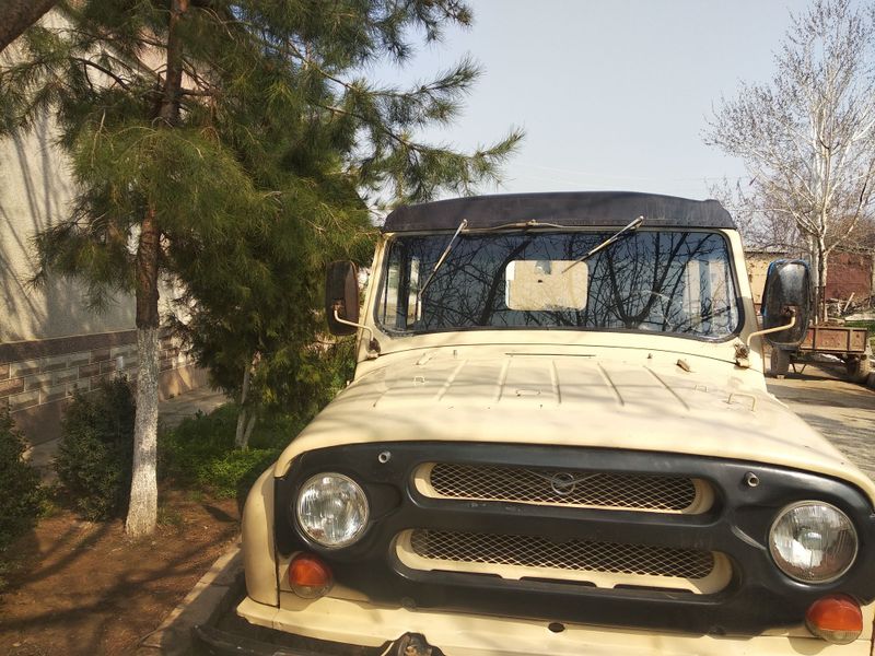 Uaz sotiladi 1990 Uaz sotiladi 1990
