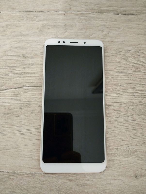 Redmi 5 plus Redmi 5 plus