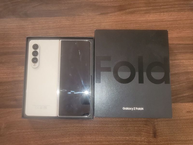 Samsung Z Fold 4 12-256GB Vietnam 2 sim Samsung Z Fold 4 12-256GB Vietnam 2 sim