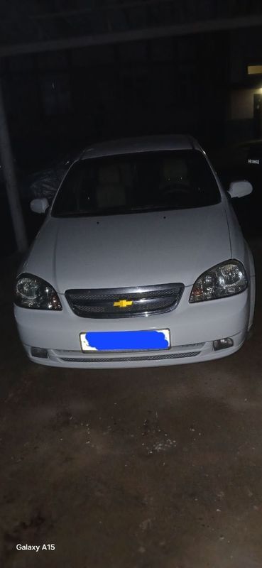 Lacetti 1.8 yili 2009 sroshni sotiladi