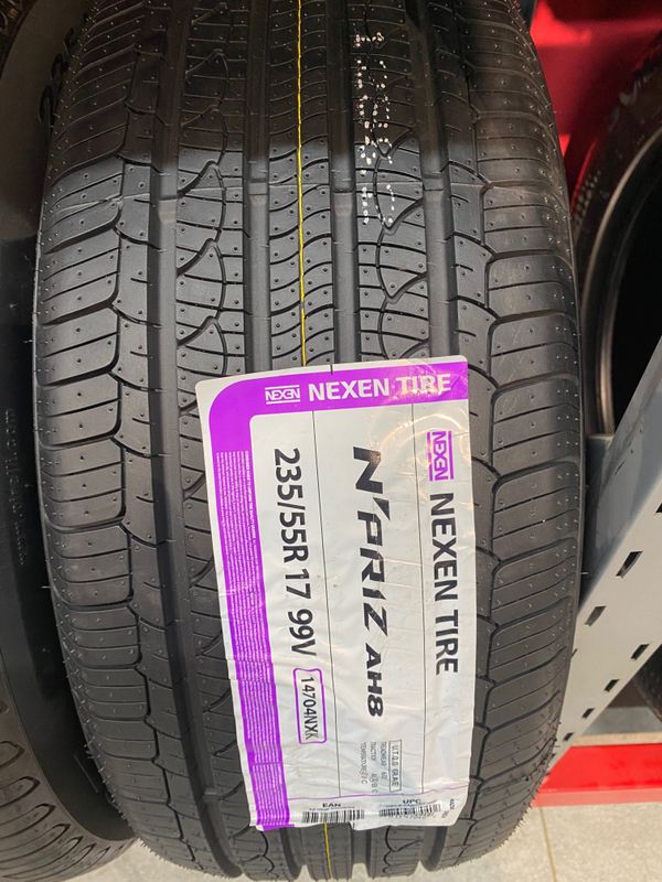 Nexen Npriz AH8 235/55R17