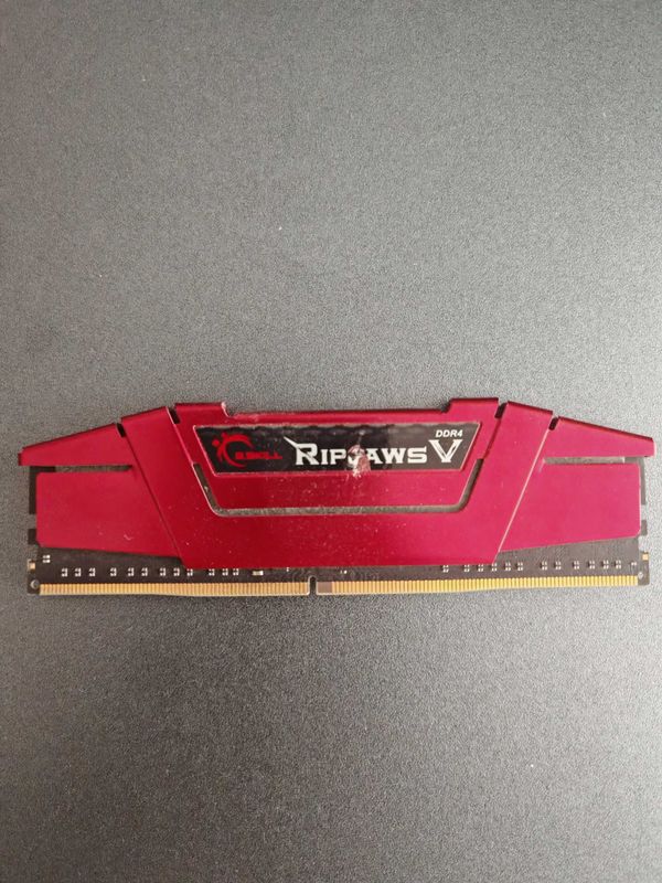 Продается ОЗУ G.Skill 16GB DDR4 Продается ОЗУ G.Skill 16GB DDR4