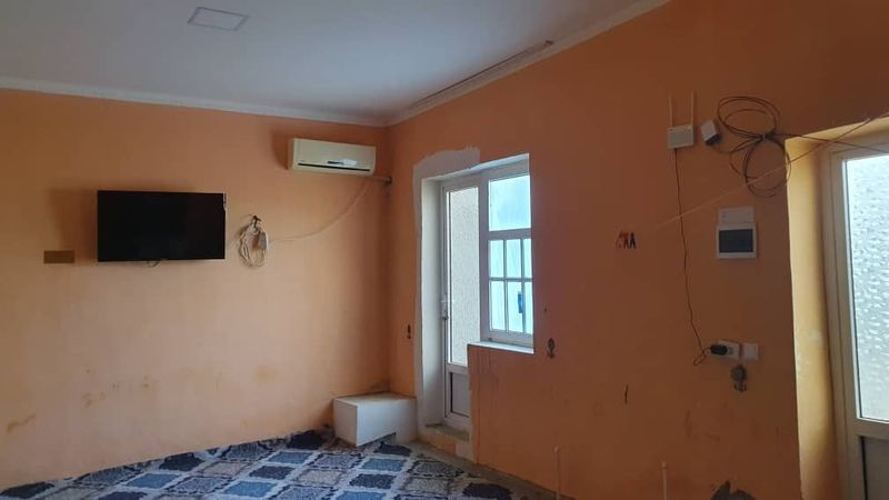 Uy sotiladi 2.5 sutik Uy sotiladi 2.5 sutik