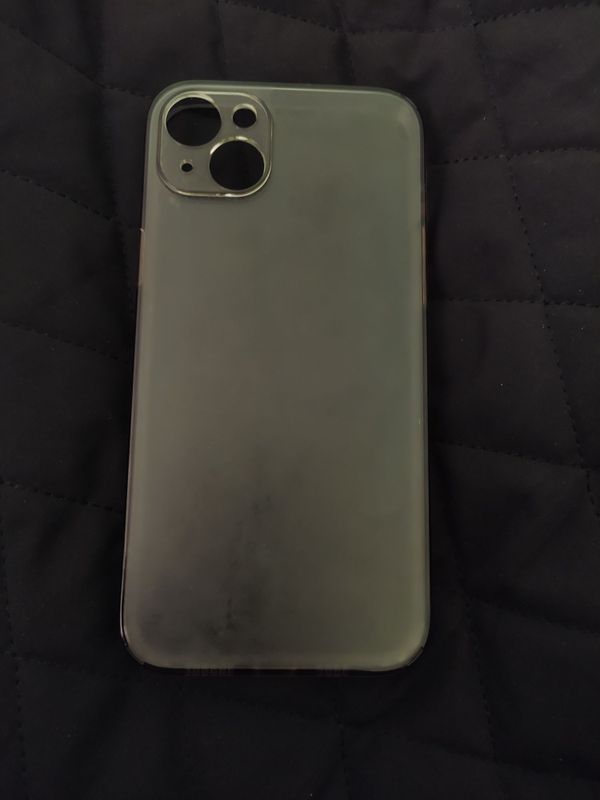 Chexol sotiladi tez iphone 14 plus Chexol sotiladi tez iphone 14 plus