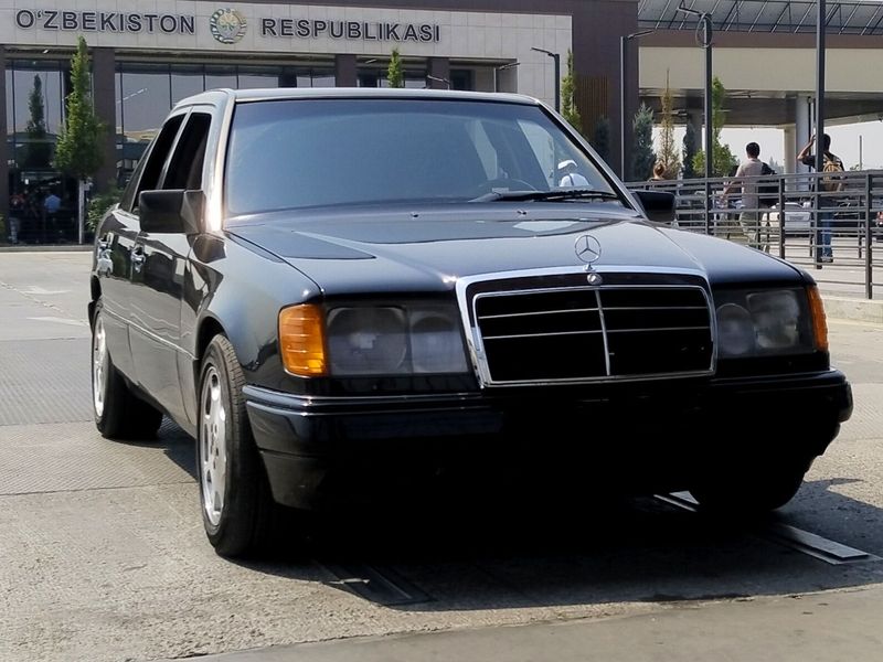 Срочно продам W 124 M 104 двигатель объемом 3.2 Срочно продам W 124 M 104 двигатель объемом 3.2