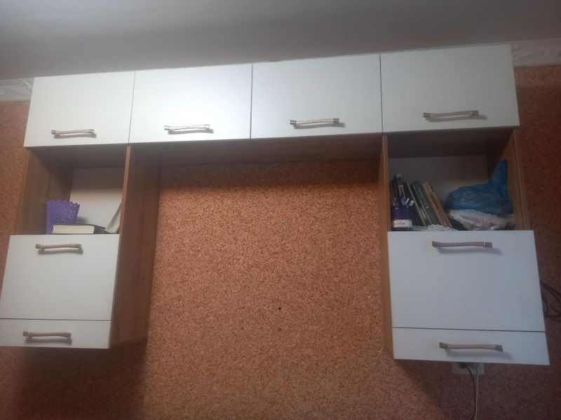 Продаёться шкаф Пэ образном стильном виде Продаёться шкаф Пэ образном стильном виде