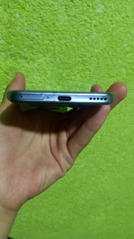 Honor 50 late 128 talik 13 versiya ideal xolatda Honor 50 late 128 talik 13 versiya ideal xolatda