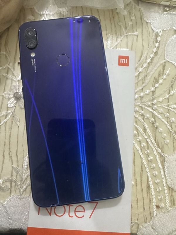 Redmi note 7 4 ram 64 gb rom