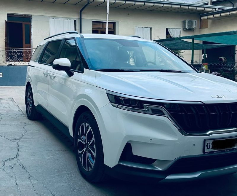 Kia carnival 2023 yil