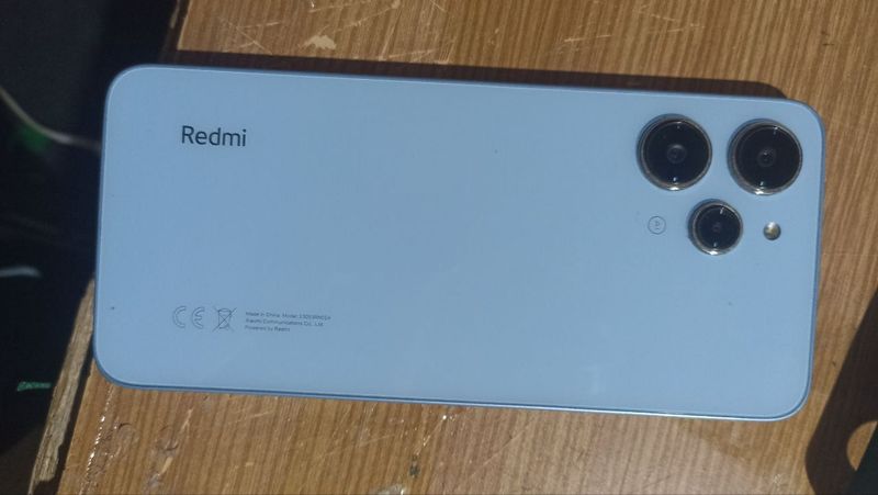 Продам Redmi 12 в хорошем состоянии