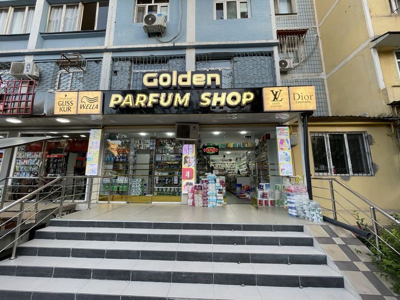 Magazin parfumeriya sotiladi joyi ozimizniki arendaga beriladi Magazin parfumeriya sotiladi joyi ozimizniki arendaga beriladi