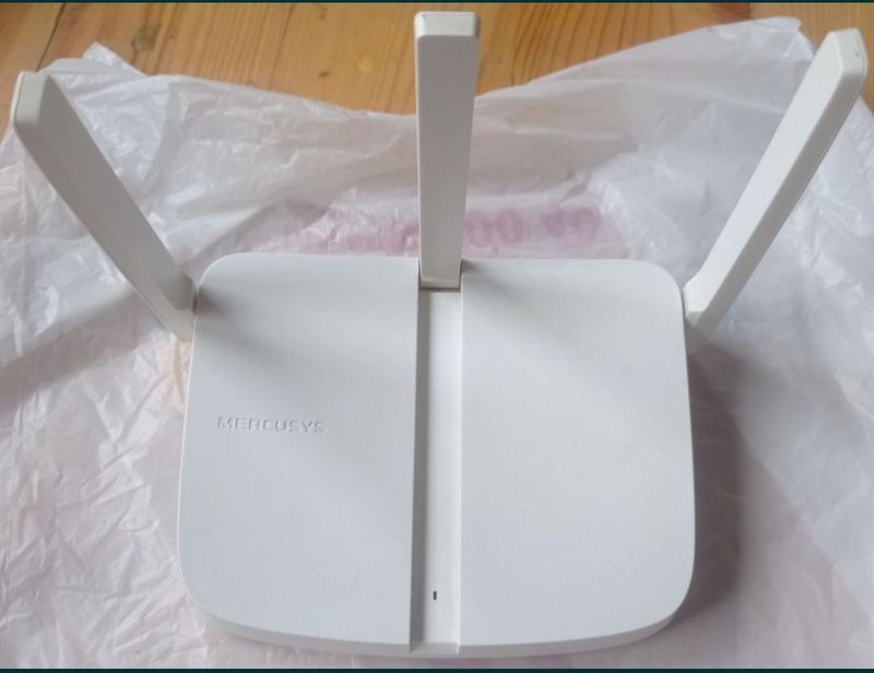Вайфай роутер Mercusys MW305R Вайфай роутер Mercusys MW305R