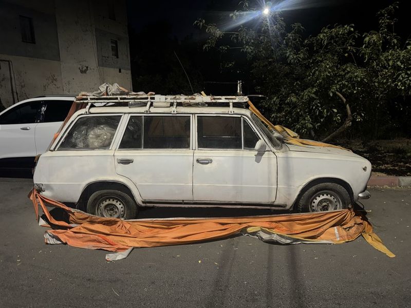 Vaz 2102 sotiladi
