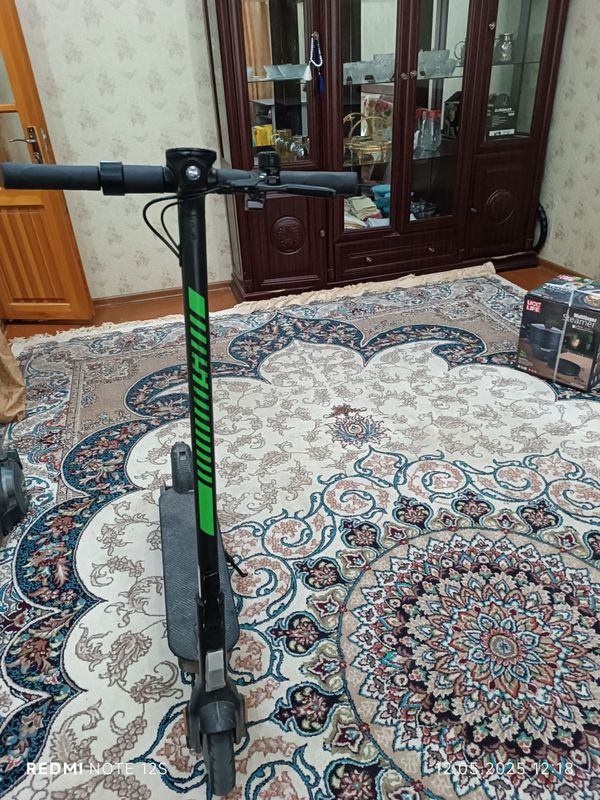 Acer somakat sotiladi Acer somakat sotiladi