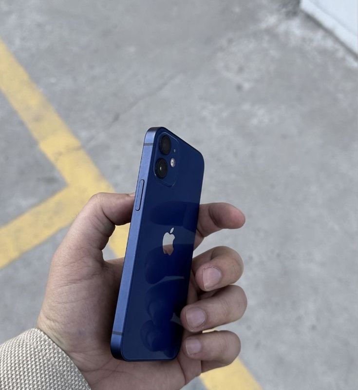 Iphone 12 mini blue Iphone 12 mini blue