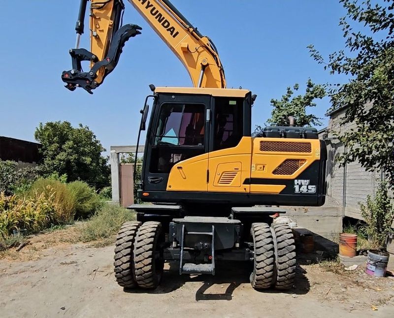 Экскаватор HYUNDAI HW145 сотилади Экскаватор HYUNDAI HW145 сотилади