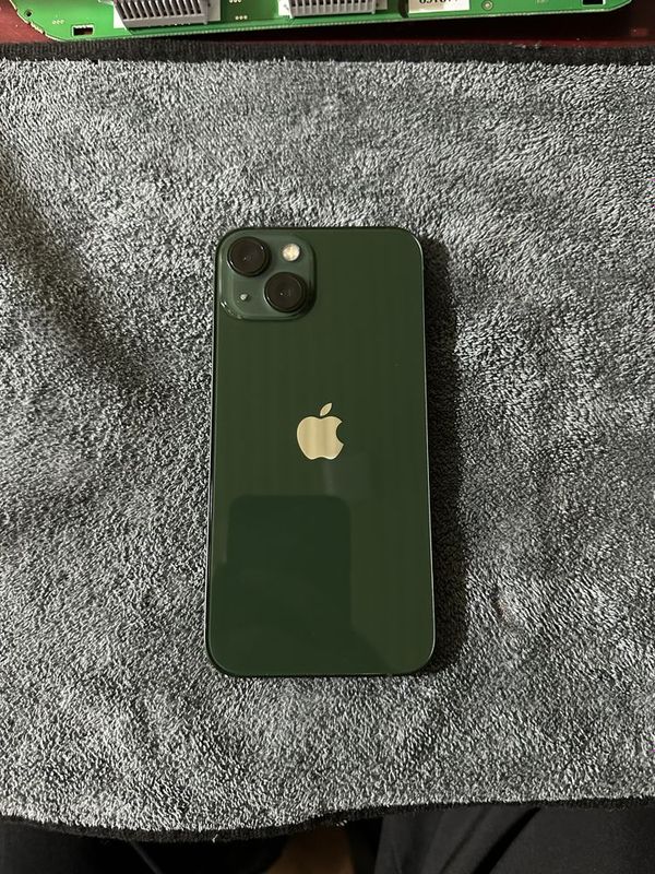 Iphone 13 ideal sotiladi Iphone 13 ideal sotiladi