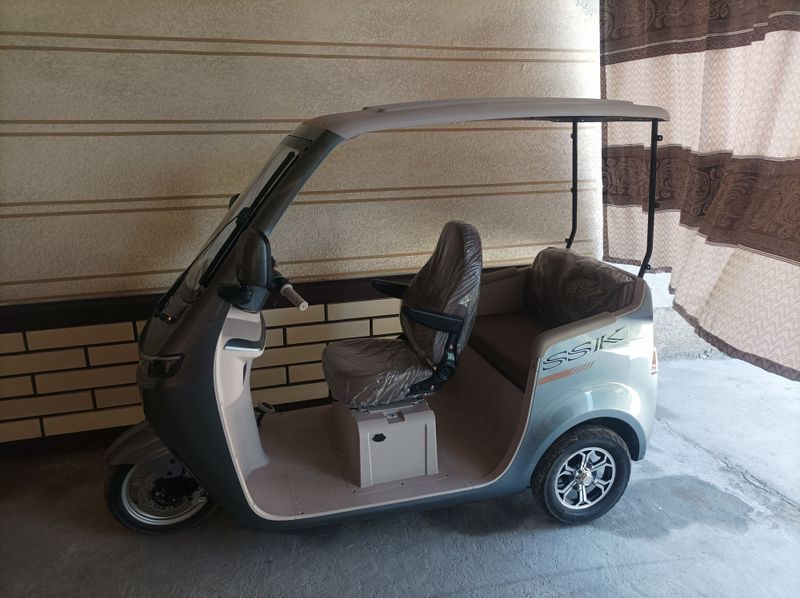 Tesla Triskil sotiladi Tesla Triskil sotiladi