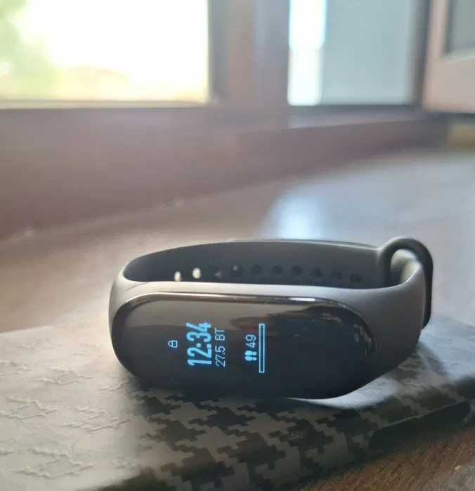 Фитнес браслет Xiaomi Mi band 3 (Original) Фитнес браслет Xiaomi Mi band 3 (Original)
