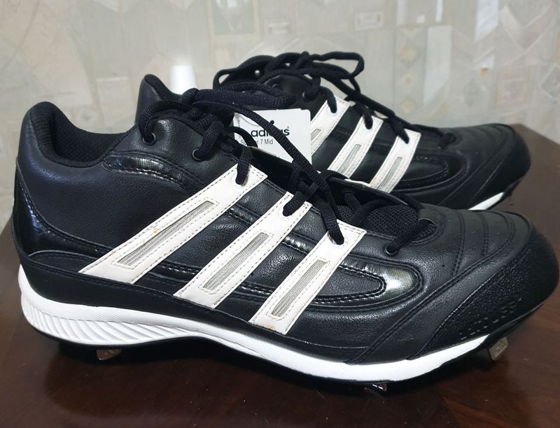 Бутсы футбольные ADIDAS Spinner 7 Mid Бутсы футбольные ADIDAS Spinner 7 Mid