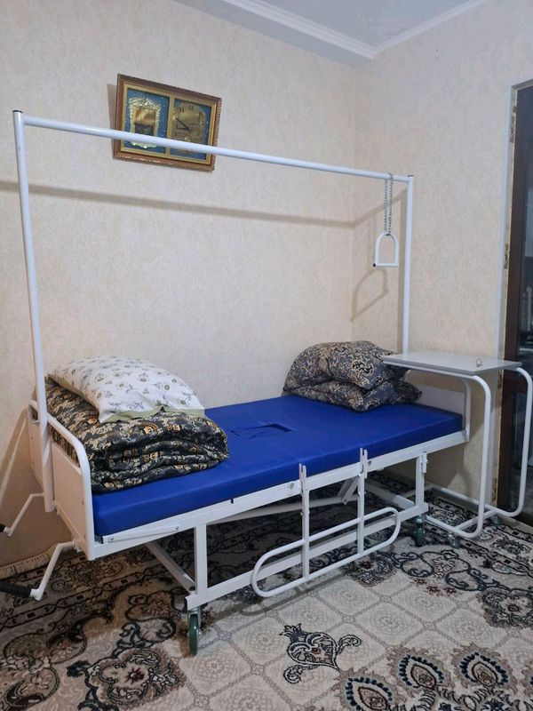 медицинский кровать сотилади