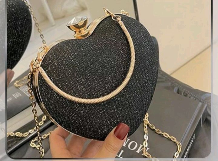 Ayollar sumkasi Ayollar sumkasi