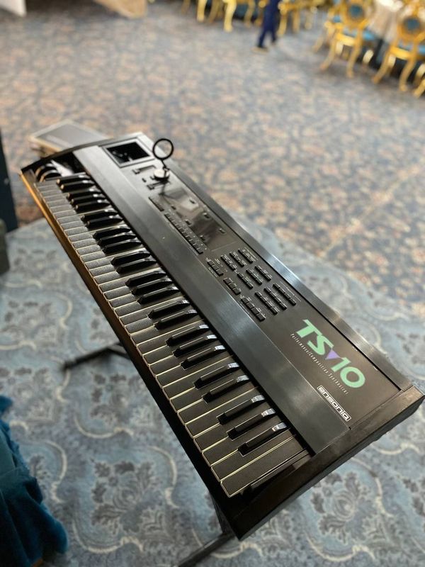 Ensoniq test 10. Ensoniq test 10.