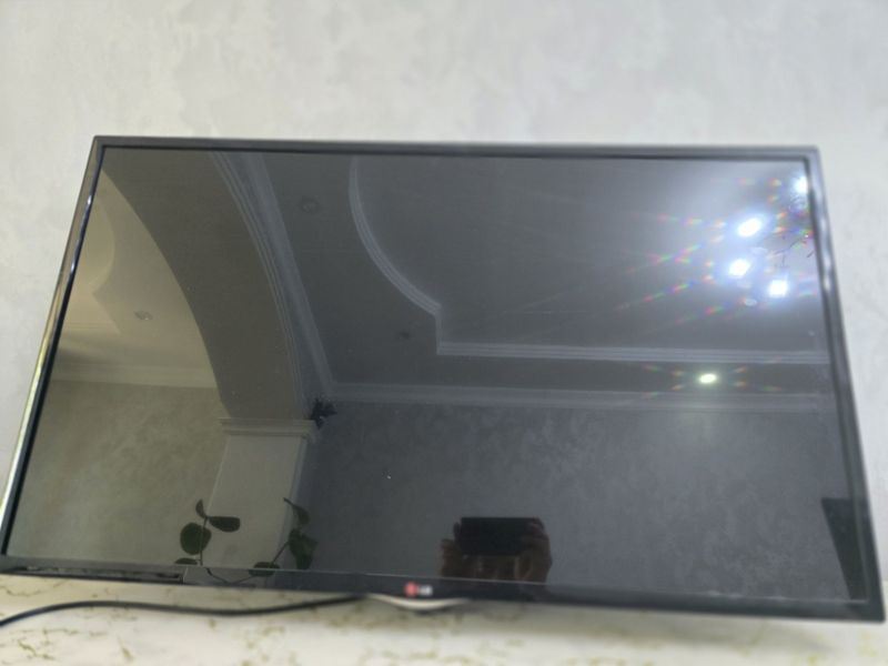 Срочно продам Телевизор LG 42 Срочно продам Телевизор LG 42